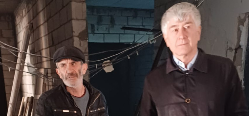 Сегодня представители РОО «РЦОК» повторно выехали в многоэтажку на улицу Гапцахская, где вчера прогремел взрыв