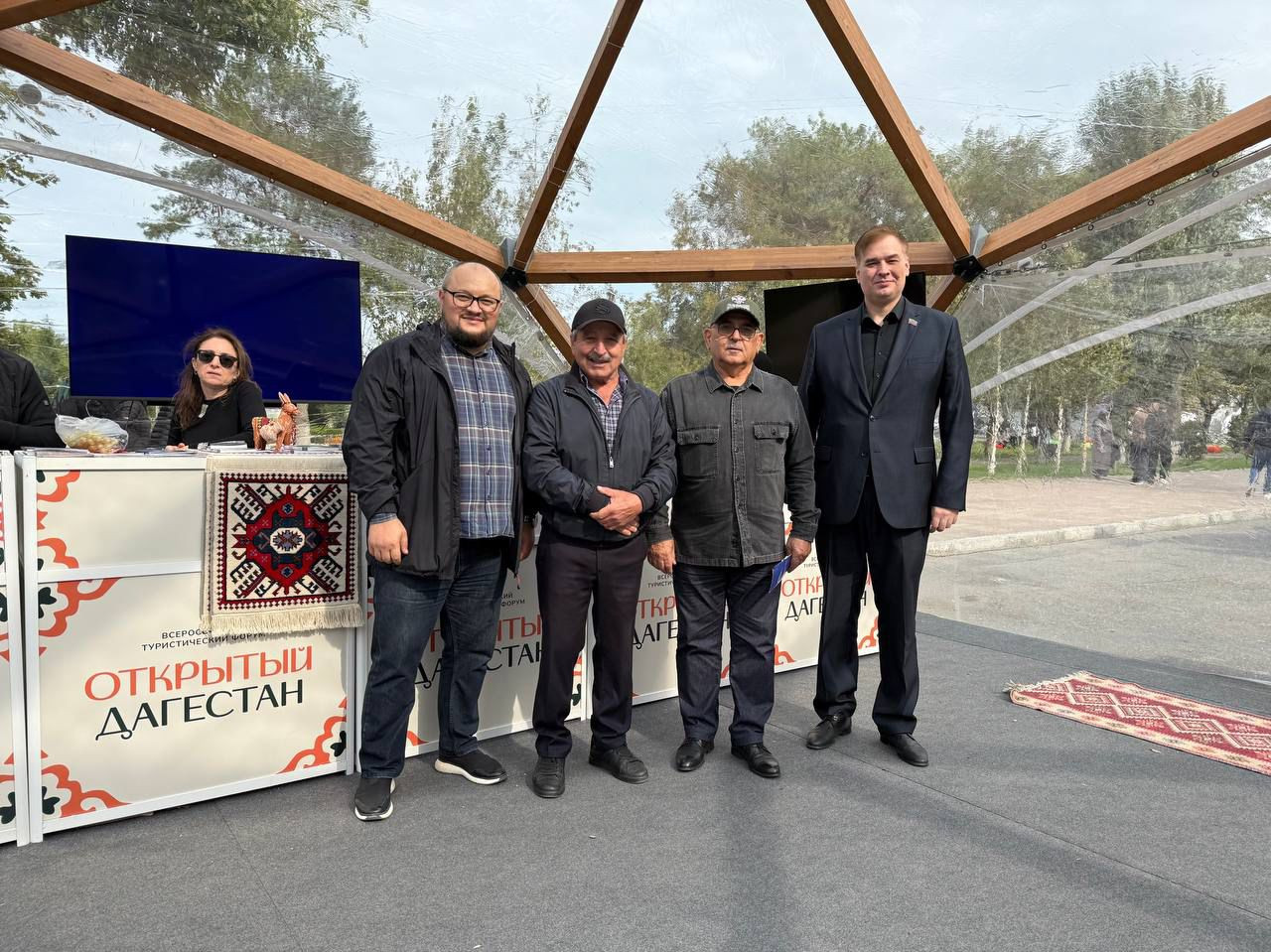 Комиссия Общественной палаты Республики Дагестан по экономической политике, вопросам развития АПК, принимает активное участие во Всероссийском туристическом форуме «Открытый Дагестан», открывшемся 25 сентября в Махачкале.