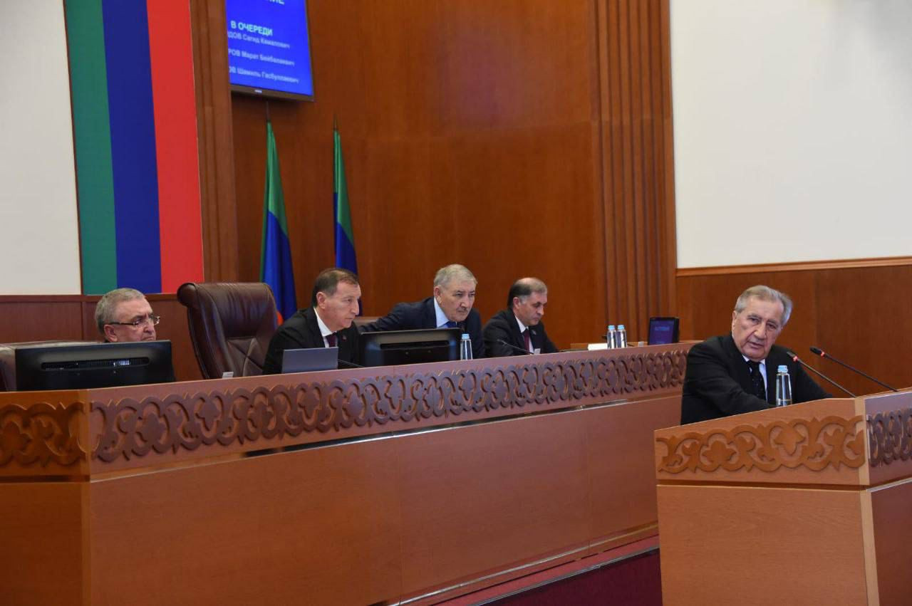 Основные тезисы доклада председателя Общественной палаты РД Азизбека Черкесова о деятельности Палаты и состоянии гражданского общества в Республике Дагестан в 2024 году