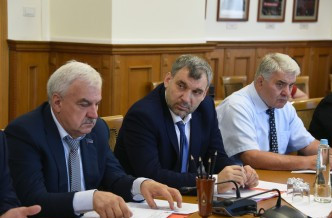 Председатель Комиссии ОП РД Руслан Магомедов принял участие в заседании Комитета НС РД по здравоохранению, труду и социальной политике