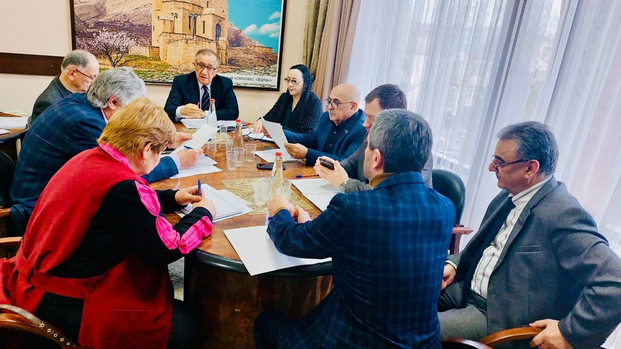 Первое заседание Совета Общественной палаты Республики Дагестан в 2025 году: ключевые вопросы и решения