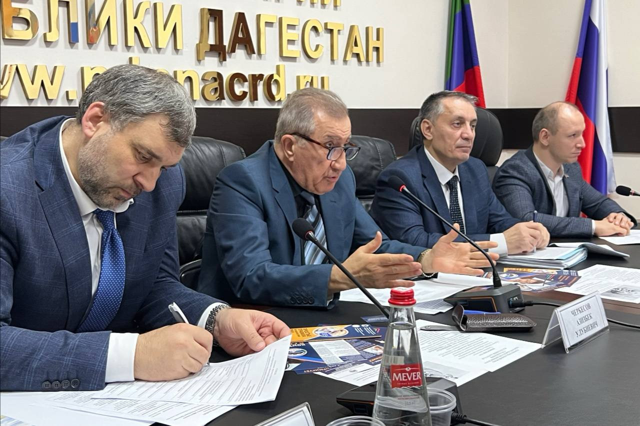 17 апреля на площадке Миннаца РД прошло заседание круглого стола на тему «Состояние лекарственного обеспечения пациентов в Дагестане», инициированное Комиссией ОП РД по здравоохранению, социальной политике, доступной среде и охране семьи.