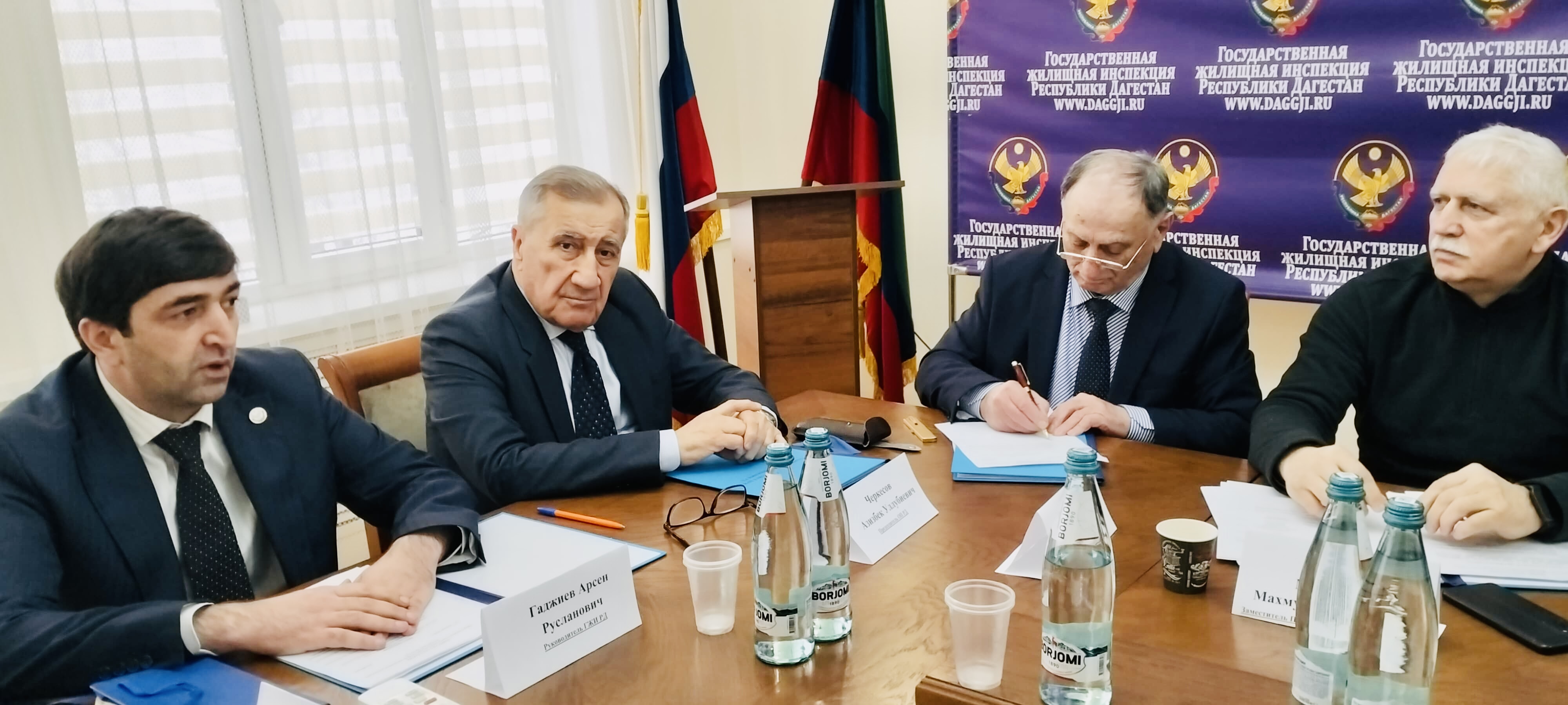 Первое заседание Общественного совета при ГЖИ РД в 2026 году: акценты на общественный контроль и защиту прав граждан