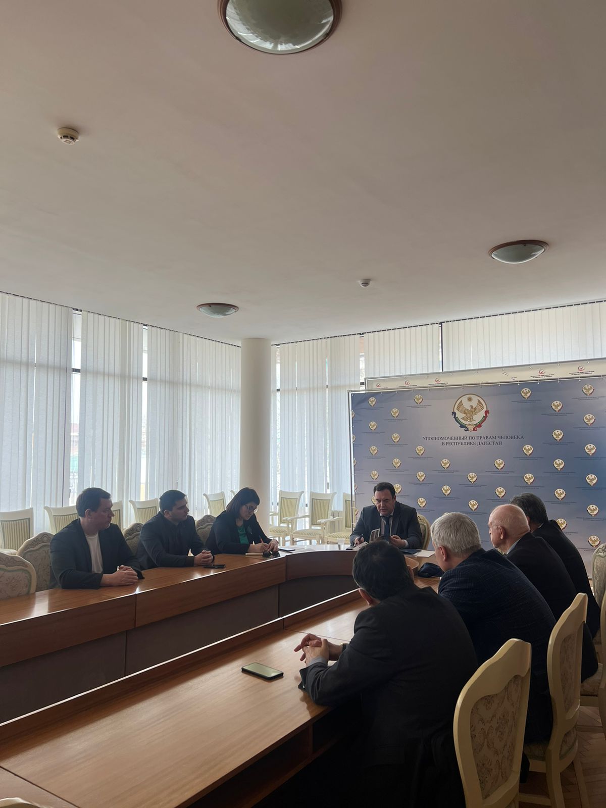 Александр Брод провёл встречу с Общественным штабом по наблюдению за выборами в Республике Дагестан.