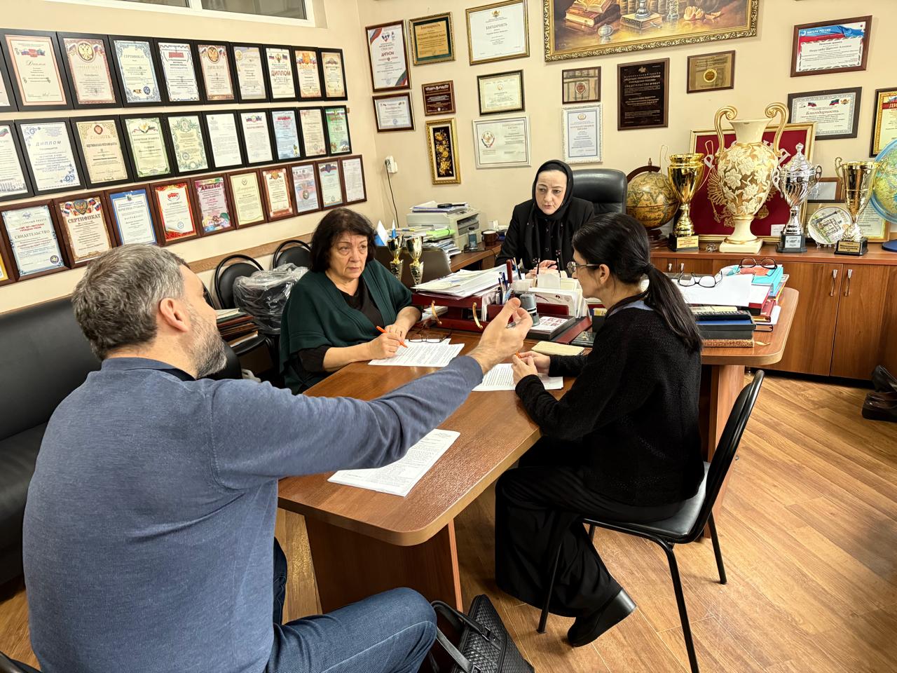 ОП РД обсудила проблемные вопросы учреждений здравоохранения Махачкалы