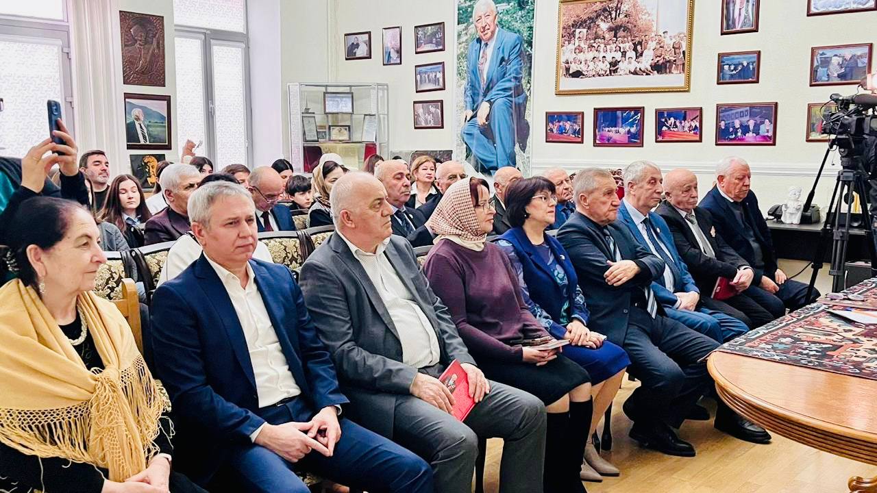 Презентация книги «Книга памяти. Твои герои, Дагестан»: общественный диалог о памяти, патриотизме и воспитании