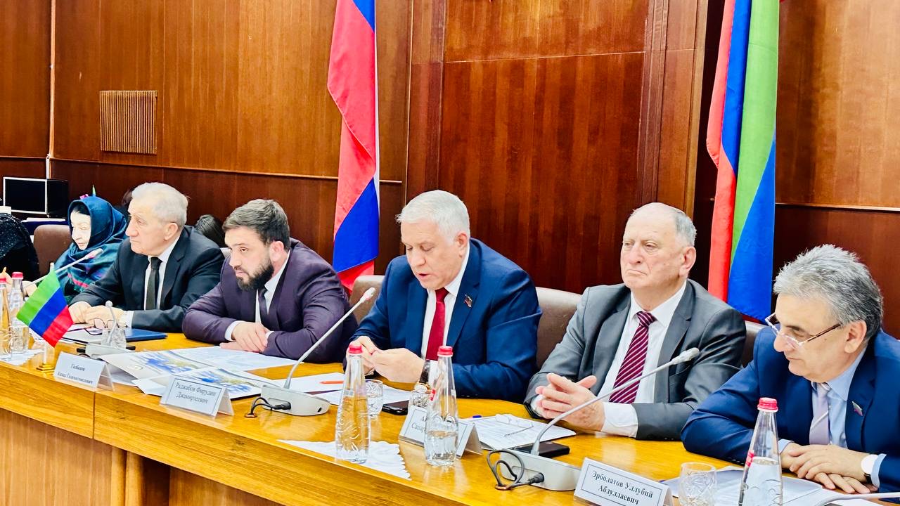 пленарное заседание Общественной палаты РД