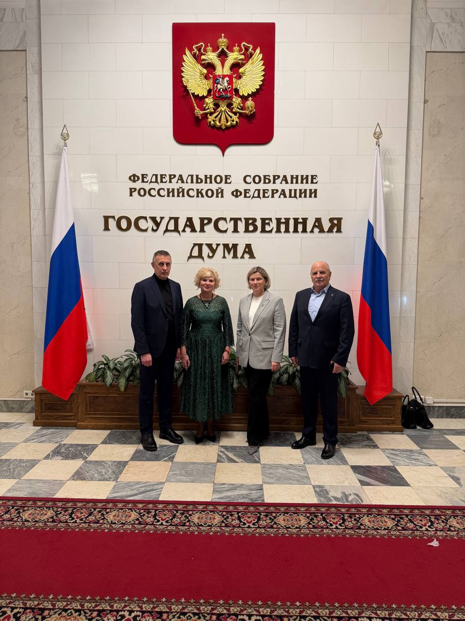 Энгельс Гаджимагомедов принял участие в торжественной церемонии вручения медалей «Отец солдата» в Государственной Думе