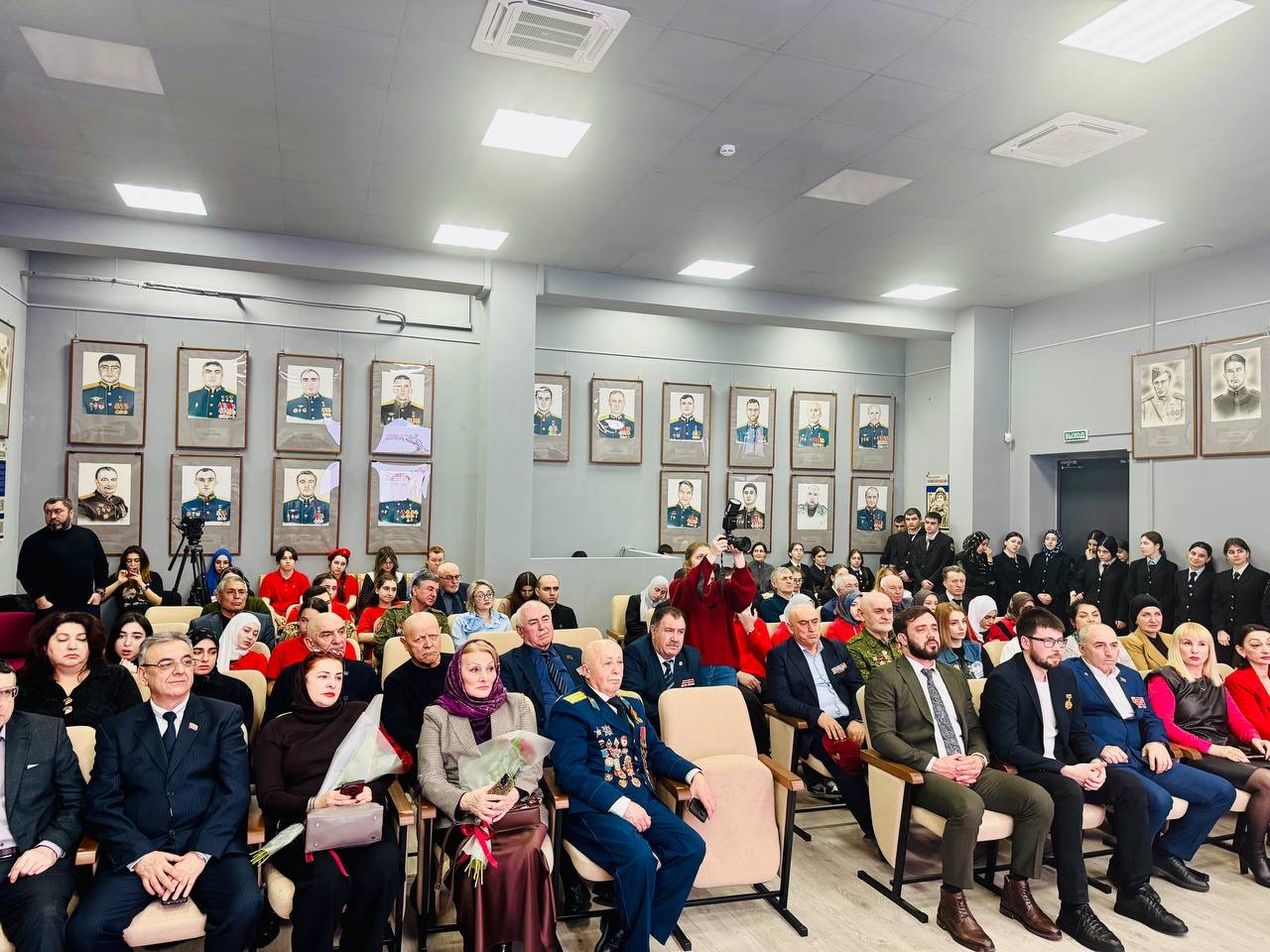 Общественная палата Республики Дагестан поддержала открытие благотворительной выставки «Герои Отечества»