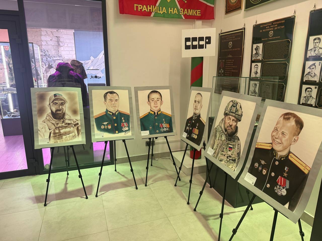 Общественная палата Республики Дагестан поддержала открытие благотворительной выставки «Герои Отечества»