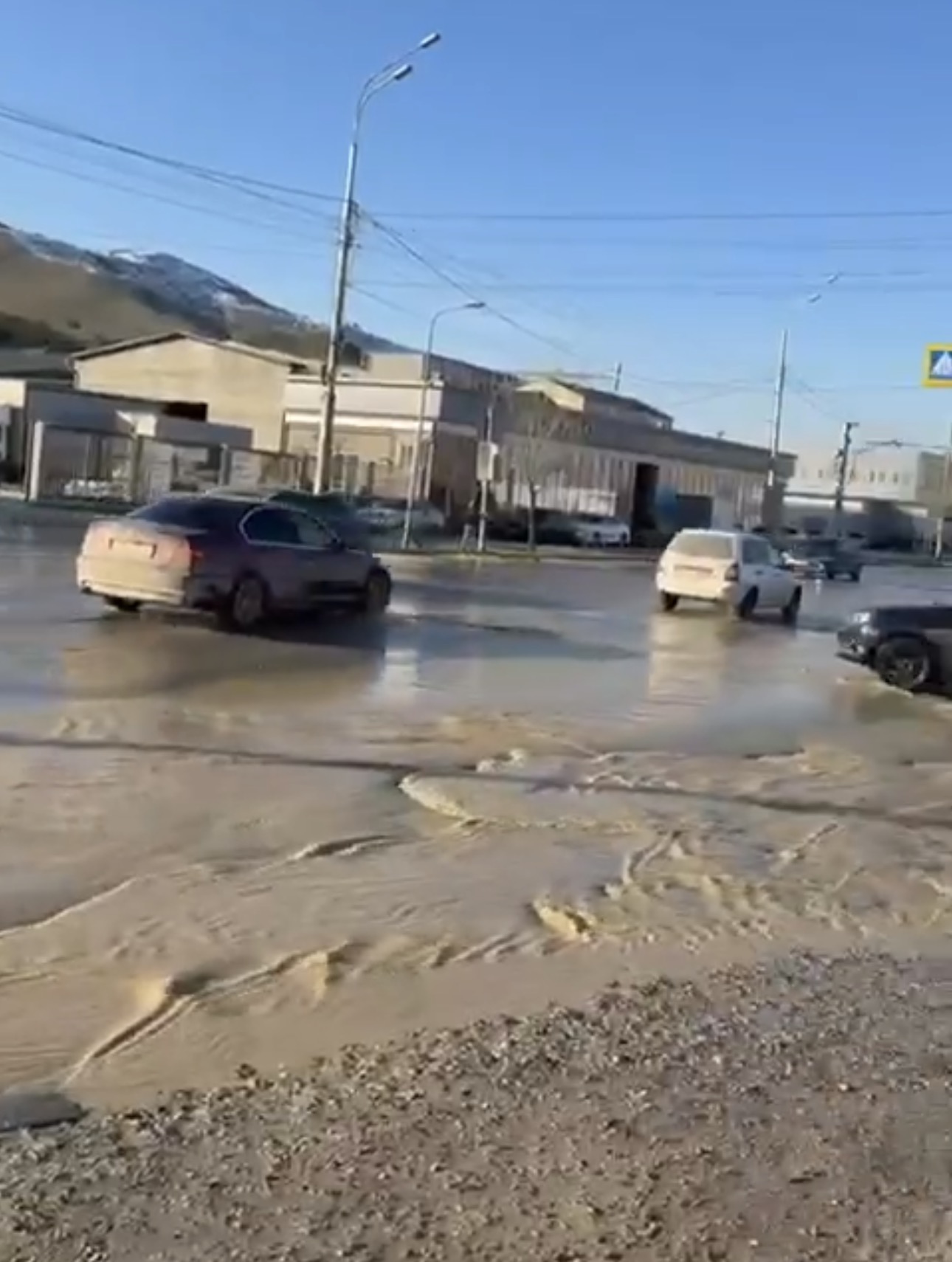 О необходимости системного решения проблемы подтопления проспекта Амет-Хана Султана