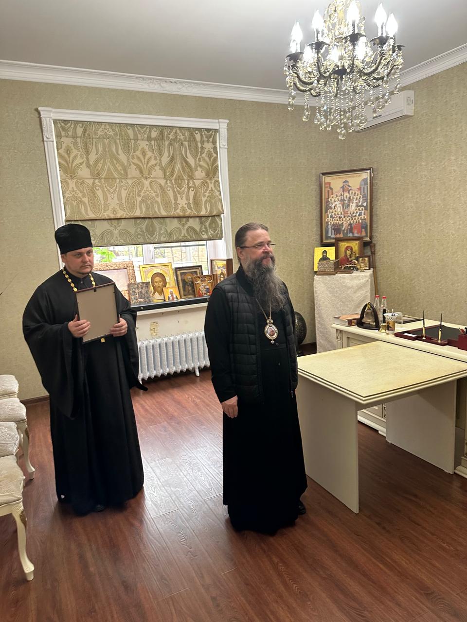 Архиепископ Махачкалинский и Дербентский Варлаам награжден Почетной грамотой Общественной палаты Республики Дагестан