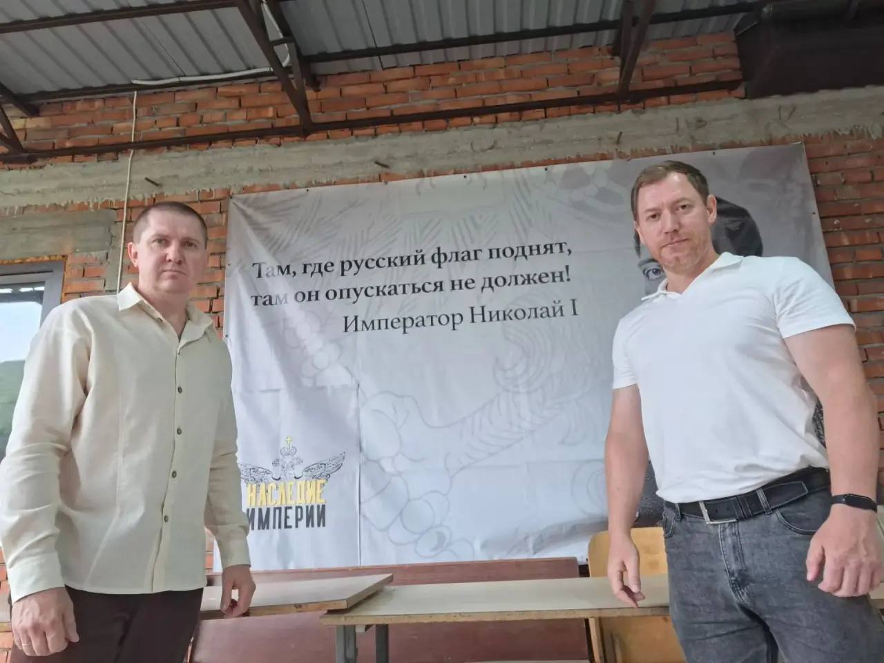 Руслан Луговой провёл рабочую встречу с сотрудником отдела ГПН СКФО Межрегионального управления ФАДН, руководителем Центра подготовки казачьего спецназа в городе Кисловодске Олегом Фомченко-Бровко